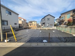 青空の下、広がる開放感と穏やかな景観。