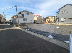 穏やかな空の下、広がる整備された空間が新しい暮らしを予感させます