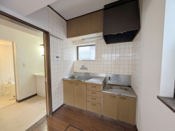 お料理に集中したい方向けの独立キッチン。
