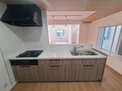 生活感あふれる空間と、洗練されたデザインの調和。