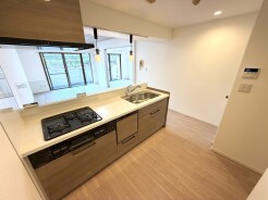 キズが汚れが付きにくい人造大理石でできています。
