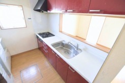 対面キッチンがご家族の温かい時間を演出。

