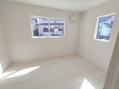 完成済み、実物をじっくりチェックできます。
