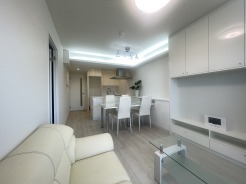 ご家族みんながゆったりくつろげる広々リビング。