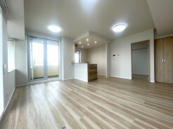 家族が自然に集りそうな広さが魅力のＬＤＫ。

