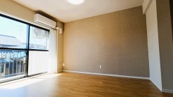 解放感あふれるリビングは、自然に光と風に恵まれます。
