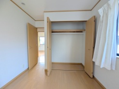 子供部屋には丁度良い洋室。サイズは6帖。
