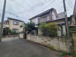 静かで落ち着いた佇まい、穏やかな日々が送れそうな住まい。