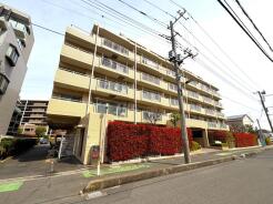 最寄り駅が徒歩10分。駅近に住めば、家族そろった朝食タイムがさらに楽しく。
