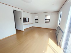 朝から日差しいっぱい、 早起きしたくなるＬＤＫ。
