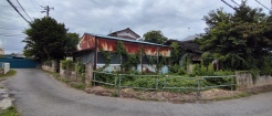 角地につき、開放感に恵まれる住居がここに。
