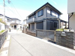 閑静な住宅地で、小さなお子様がいるご家族にも安心。
