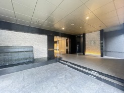 こちらのマンションは、全127戸のコミュニティです。
