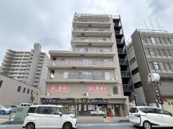 最寄り駅まで徒歩4分の近さ。 忙しい朝が助かる立地、 暮らしにゆとりが生まれます。
