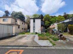 閑静な住宅地で、小さなお子様がいるご家族にも安心。
