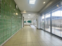 管理人さんがメンテナンスしてくれるエントランス。
