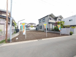 南道路に面した、陽当たり良好な物件です。
