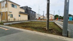 閑静な住宅地で、小さなお子様がいるご家族にも安心。
