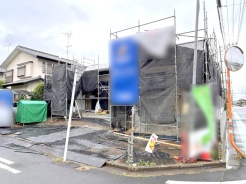 風通し・日当たりに優れる角地。開放感をお楽しみください。
