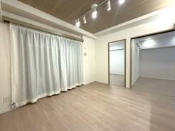 リビング空間にこだわりたい方に、見ていただきたい住宅です。
