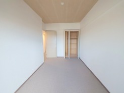 子供部屋には丁度良い洋室。
