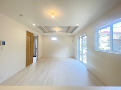 快適性とゆとりをデザインしたリビングは、広々した１６.７５帖。
