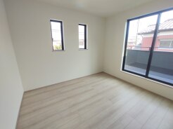 この部屋だれの部屋にしようかな、なんて会話を現地で楽しんでください。
