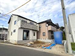 太陽光パネル装備〇