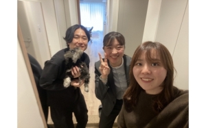 リフォーム後の素敵なお部屋にお邪魔させて頂きました！ワンちゃんも抱っこさせて頂きとても癒されました、、、。
新居での生活を楽しんでください！