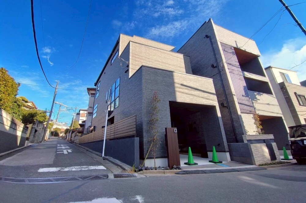 さいたま市浦和区神明2丁目　全2棟