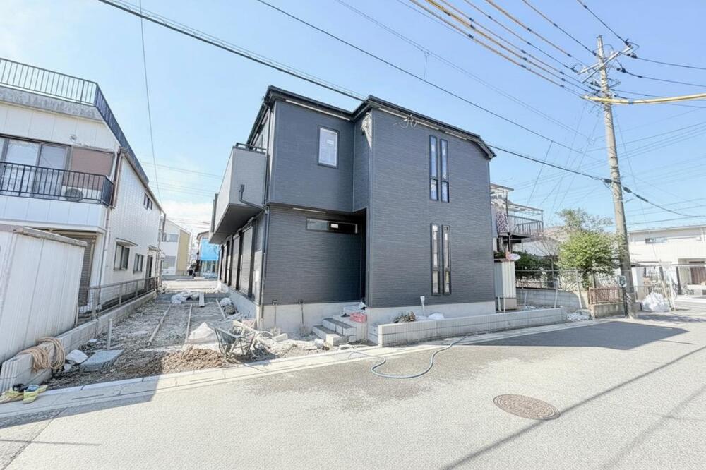 越谷市弥栄町14期　全2棟　2号棟