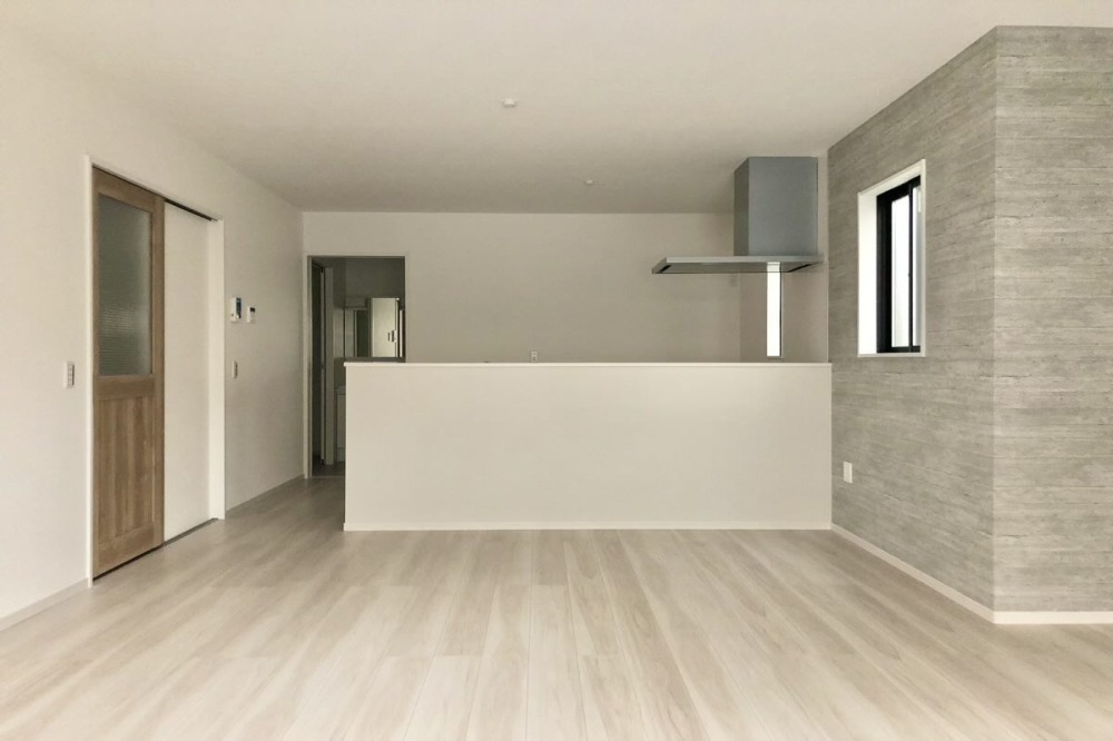 越谷市袋山17期　全1棟