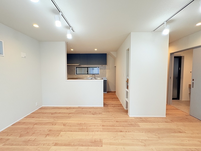 越谷市千間台西5丁目　全1棟