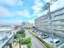 開放的な空が広がり穏やかな街並みを見渡す心地よい眺望
