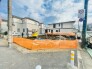 1号地 前面道路含む外観