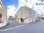 2号棟 前面道路含む外観