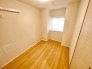 今からここを誰のお部屋にしようか、そんな洋室。
