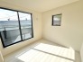 2号棟 窓から見える景色が、心地よい風を感じさせる住まい
