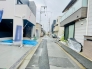 2号棟 前面道路含む現地写真
