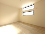 洋室は子供部屋にもちょうどいいサイズ感。

