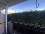 青空の下、柔らかな緑に囲まれて穏やかな時間を過ごせるプライベートな空間です。