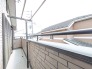 洗濯物を沢山干せるゆとりのバルコニー
