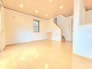 穏やかな光が満ち、くつろぎを感じさせる住まい
