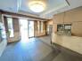 エントランス中
