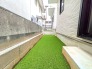 そんなに大きくはないけれど、お庭が持てるのが持家の魅力。
