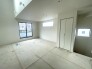 開放感と採光にこだわった広々ＬＤＫ(建築中）

