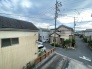 静かな住宅街に佇む、穏やかな日常を彩る住まい