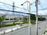 緑豊かな景観に囲まれた、穏やかな街並み
