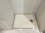 無駄を削ぎ落としたシンプルな空間が、日々の暮らしに静かな調和と心地よい落ち着きをもたらします。