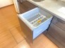 省エネ ・ 衛生的な食器洗乾燥機付。
